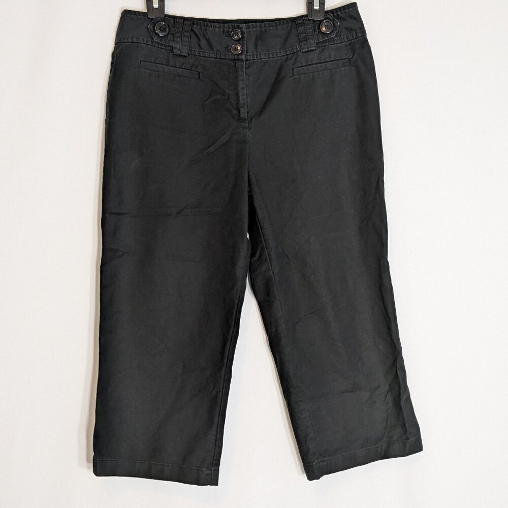 ANN TAYLOR Signature Fit Lower On Waist, Black Mid-Rise Zip Capris; Size 8